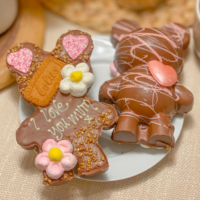 Personalised Loaded Chocolate Biscoff Mummy & Baby Bears