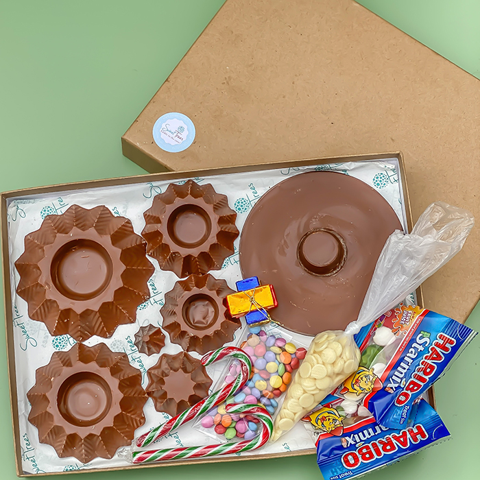 Personalise Your Own Chocolate Christmas Tree Kit