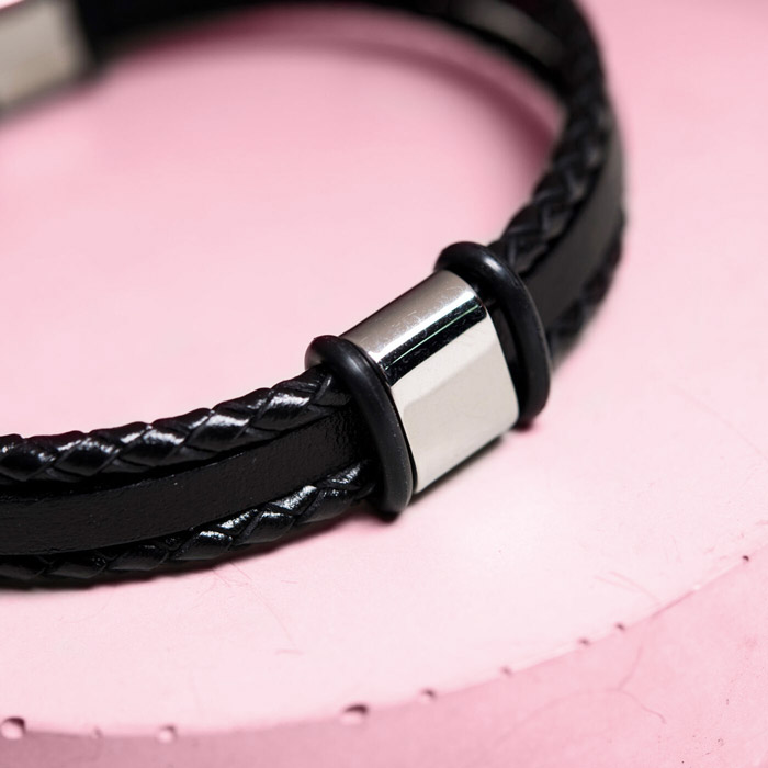 Engraved Men's Leather Bracelet - Best Boyfriend - Valentine's Day