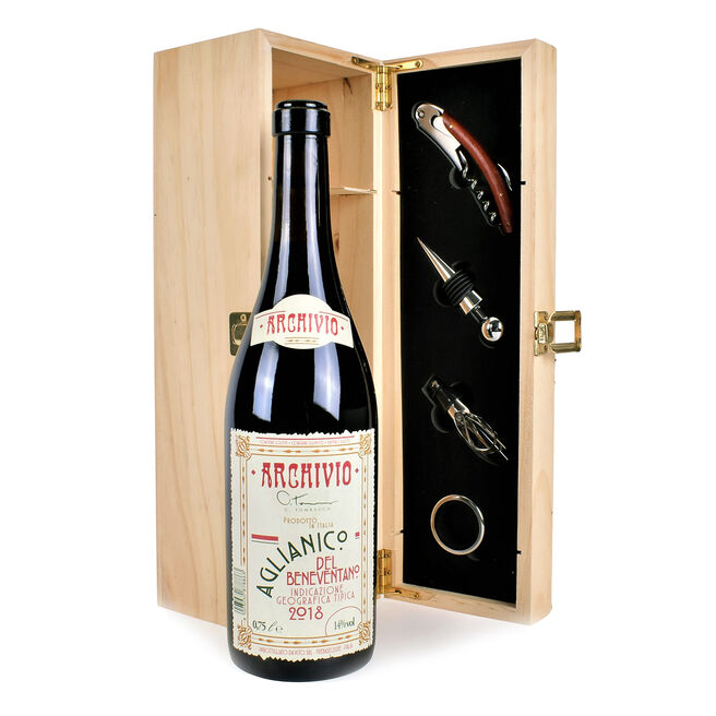The Wine & Accessories Gift Box