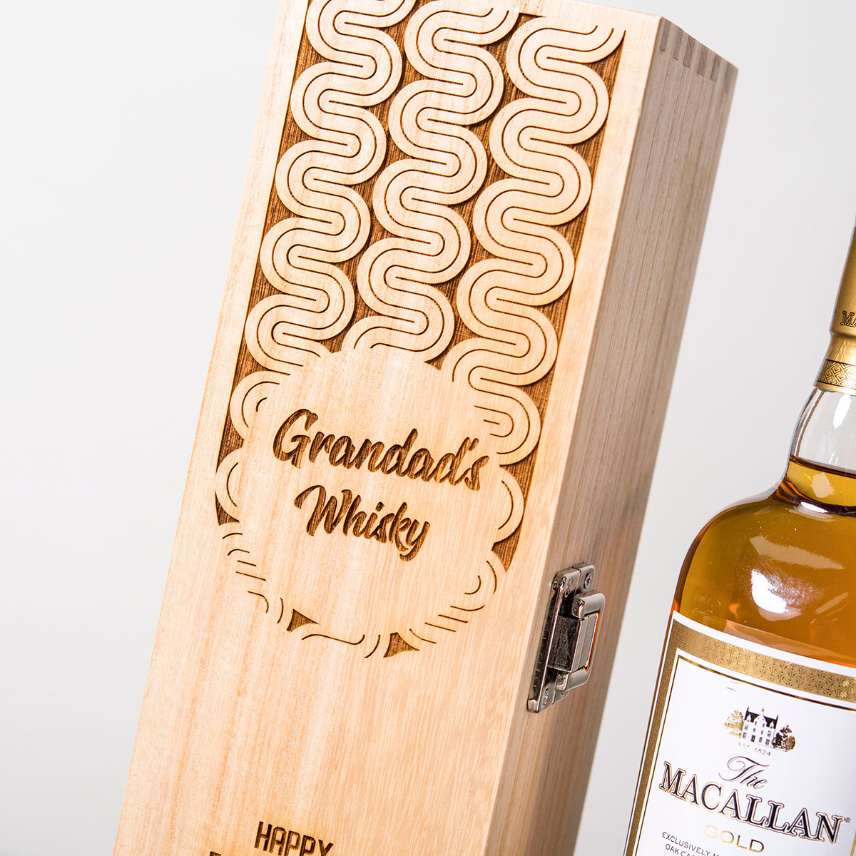 Engraved Luxury Wooden Whisky Box - Retro