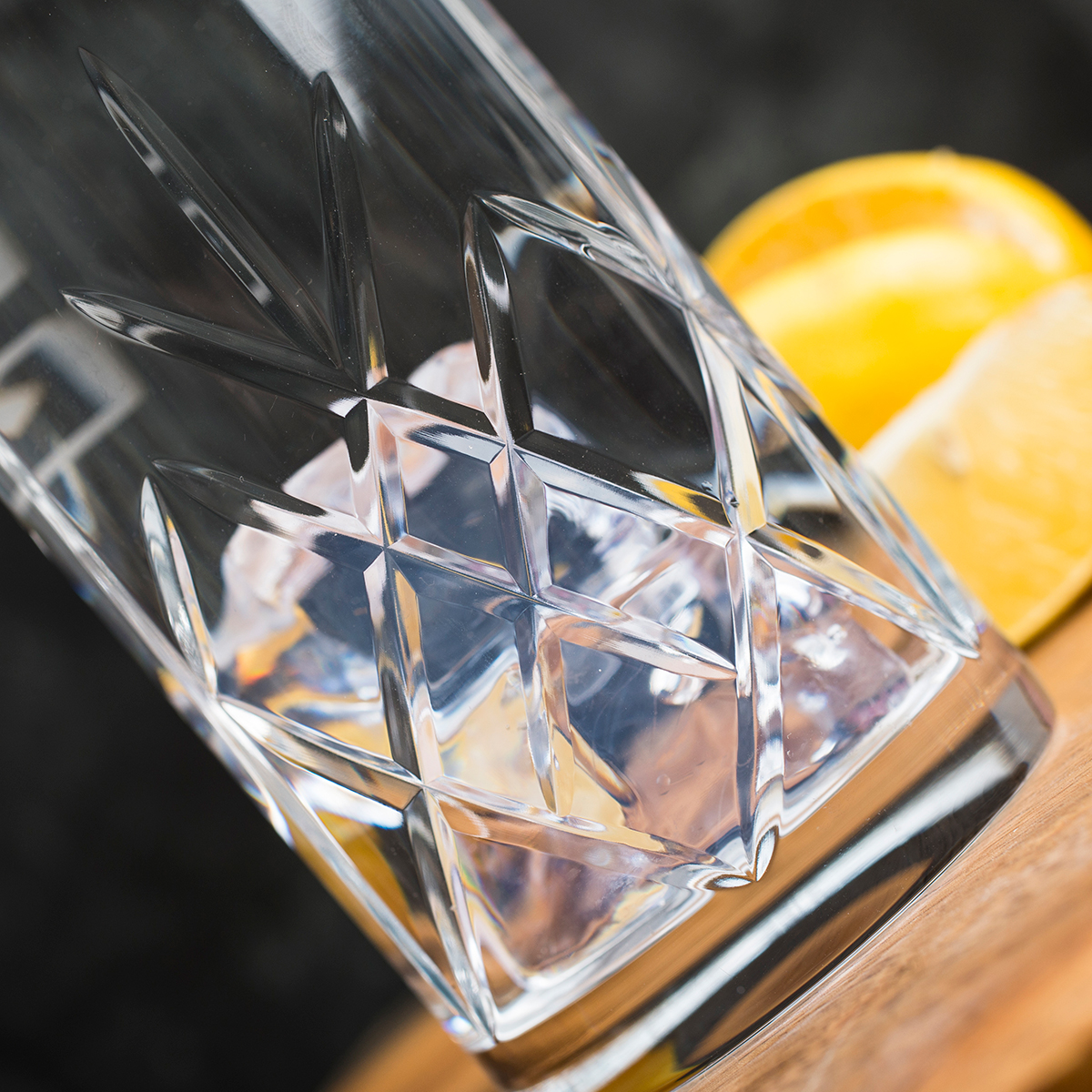 Engraved Crystal Highball Glass with Gin & Tonic Can - Gin O'Clock