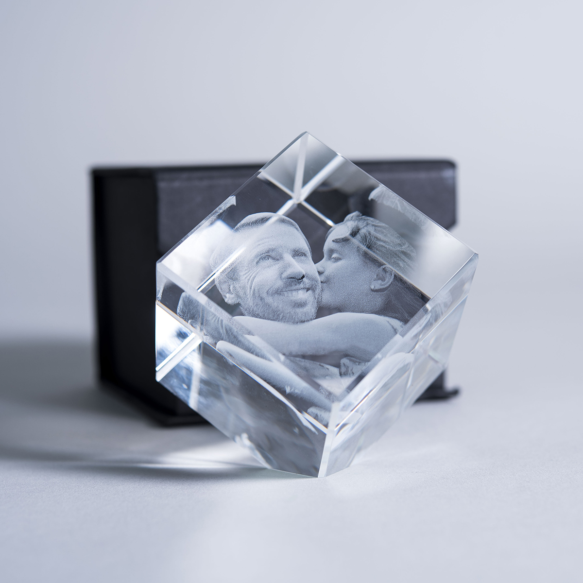 Photo Upload 3D Glass Diamond Ornament