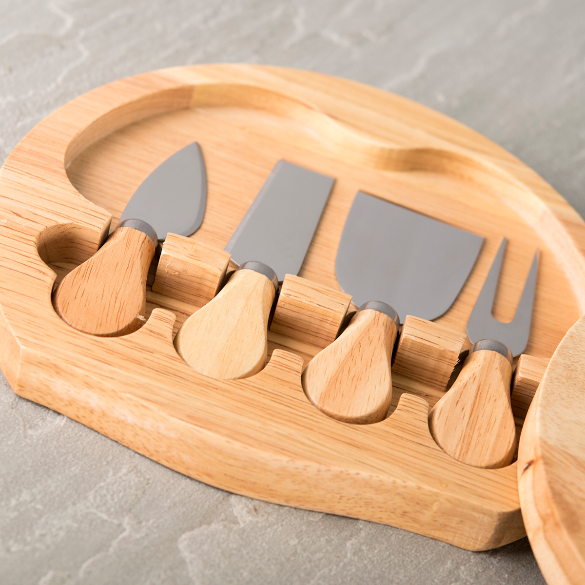 Personalised Wooden Cheeseboard Set - Dad You're Grate