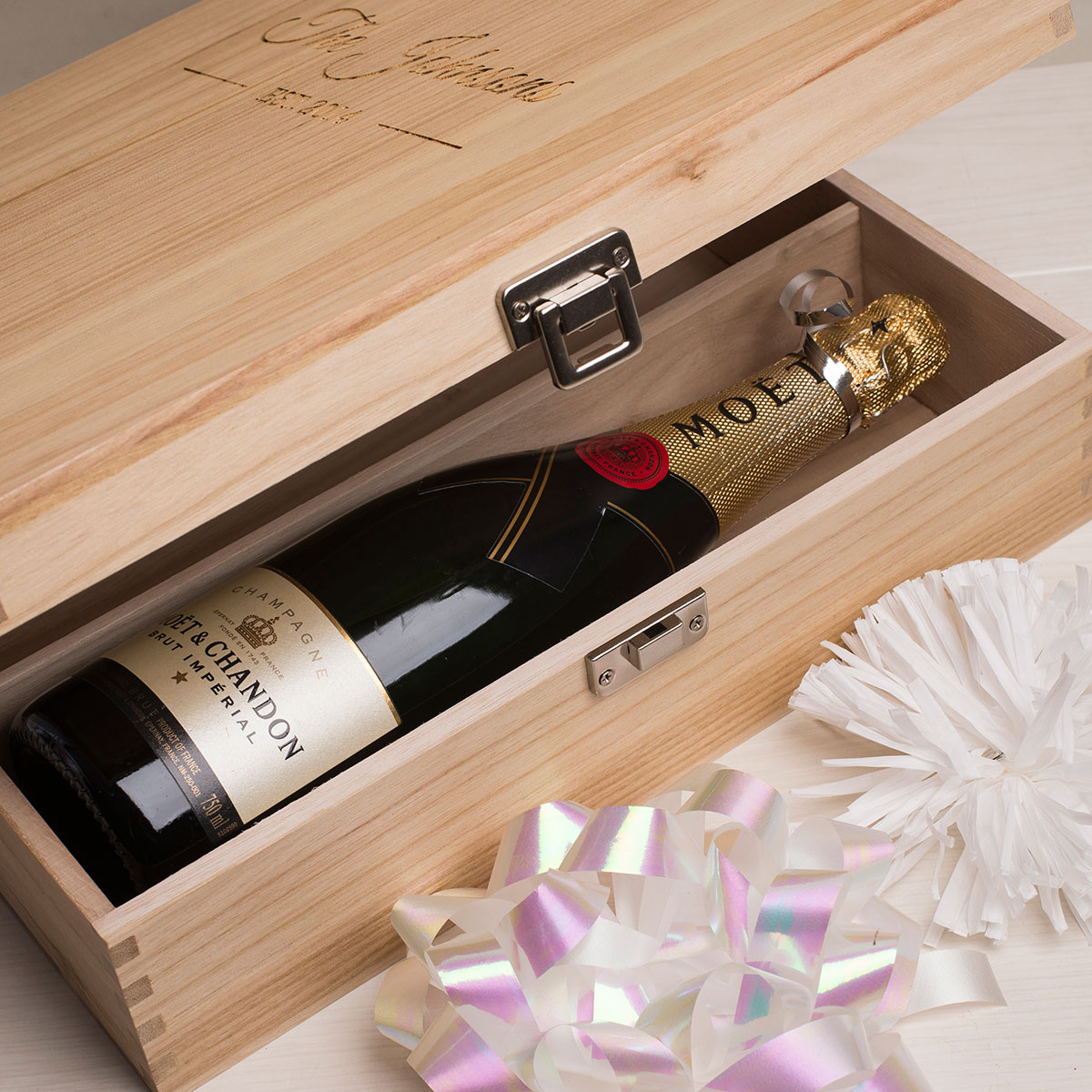 Personalised 3 Bottle Luxury Wooden Wine Box - Family Name Established
