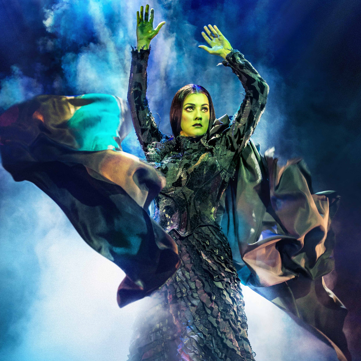 Tickets to Wicked and a Meal for 2 Gift Experience Day